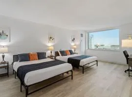 Stylish CozySuites Condo at Showboat #19