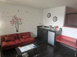 Rose City Inn & Suites