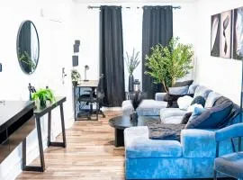 The Cozy Grey Haven Home - 1st floor