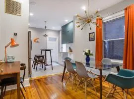 Massive 6BR & 4BA Private Duplex Townhouse Central