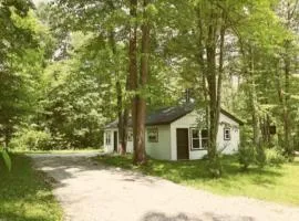 The Reel Freedom Cottage at Leesville Lake