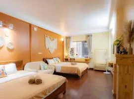 Nhà riêng thang máy 4BR cho 10 người lớn