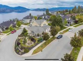 Relaxing Lakeview 2 bedroom entire suite
