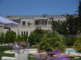 Le Scuderie - Castello Monaci, hotel na may parking sa Salice Salentino