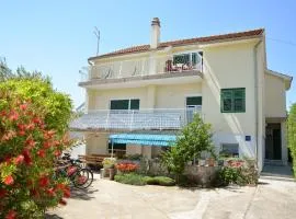 Milena & Vinko Apartments Vodice
