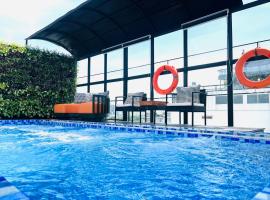 Shining Central Hotel & Spa, hotel in Hanoi