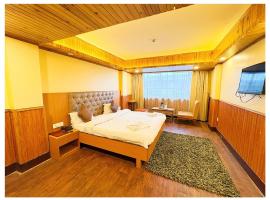 Darjeeling Mall is 700 m From Apsara Darjeeling Pure veg, hotel v destinaci Dárdžiling