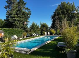Au Soleil d'Or, hotel v destinaci Pontaubert
