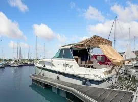 Nuit Insolite sur un Bateau au Cœur de Bordeaux