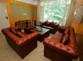 Decent BnB Shimla !! Private Balcony rooms !! Pine Tree View !! 3 BHK Apartments