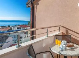 Amazing Apartment In Baska Voda