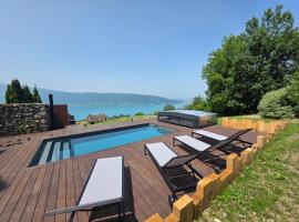 Villa Savoie Villa de luxe avec piscine et spa, lac d'Annecy，位于维里尔·杜·拉克的酒店