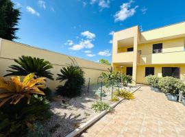 VILLINI BONCORE, hotel in Torre Lapillo