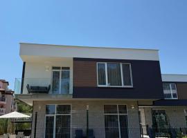 Aurum Villas Smokinya Beach 2，索佐波爾的寵物友善飯店