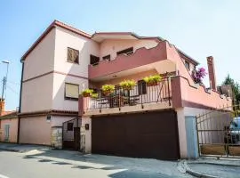 Apartments Ema