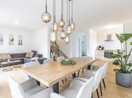 Das Strandhaus, bis zu 8 Personen, mit Garten, 250 Meter fussläufig zum See, hotel en Lembruch