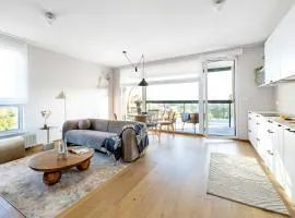 Elite Apartments Beachside Luxury with Balcony