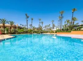 Palmeraie vintage apartment with pool