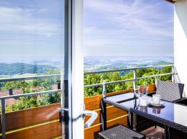 Ferienpark Geyersberg inklusive aktivCARD Bayerischer Wald, three-star hotel in Freyung