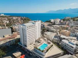 Best Western Plus Khan Hotel