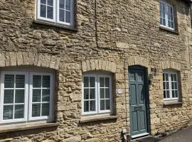 Alexis Cottage Tetbury Cotswolds
