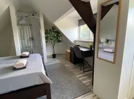 Cozy Private Room Central Location
