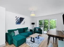 Matlock Town Centre Flat Near Transport Links