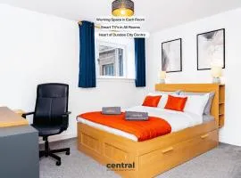 Castle Street by CENTRAL SERVICED APARTMENTS - Heart of City Centre - 2 x Double Bedrooms - Working Desk Spaces - Smart TVs in All Rooms - Close to Transport Routes - Fully Equipped