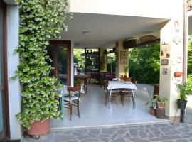 B&B La Casarella, Bed & Breakfast in Soiano del Lago