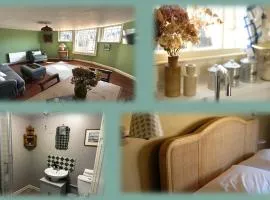 Hidden Loft Apartment - Central Bath