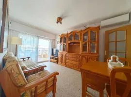 Ideal for families and nomads, 3' beach, terrace and WiFi