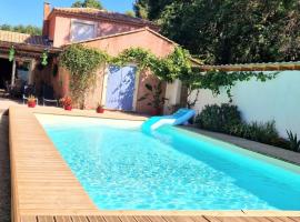 Chez Guy et Nath, hotel v destinaci Poussan