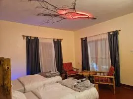 African Royal Villa and Campsite