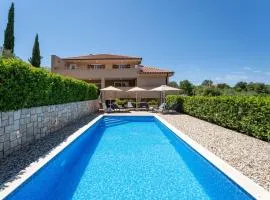 Holiday Home Matea by Interhome