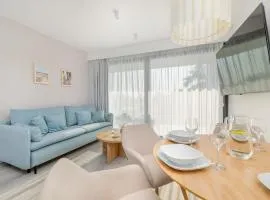 Sea&Lake Luxurious Apartments with Parking by Noclegi Renters
