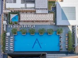 Luxurious Studio with Burj Khalifa View Direct Dubai Mall Access - Kempinski Residence