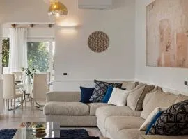 Luxury townhouse with panoramic Como lake views by Aura Luxury Collection