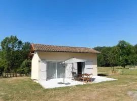 Maison indépendante de plain-pied avec jardin