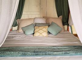 Chambre Océan Cosy Bordeaux Saint Emilion, hotel in Lugon et l’Ile du Carney