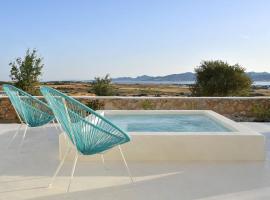 Luxury Paros Villa Villa Aethra Beautiful & Serene Glisidia, hotel in Kampos Paros