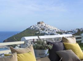 Elegant Astypalaia Villa Villa Bianca 2 Bedrooms Hot Tub & Beautiful Sea, hotel v destinaci Astypalaia