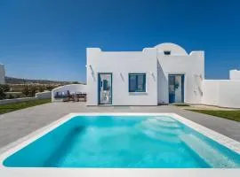 Beautiful Santorini Villa 2 Bedroom Villa Private Pool & Magical Sea Views Karterados