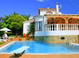 Casa Illote - Well Furnished 3 Bedroom Villa - Great Pool Area - Perfect For Families