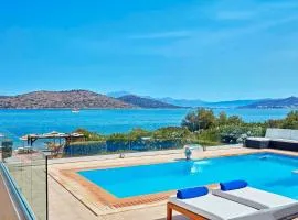 Beautiful Crete Villa 4 Bedrooms Villa Cretan Seafront Private Pool & Close To Town Elounda