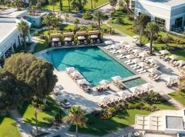 Merit Royal Gardens Hotel & Casino