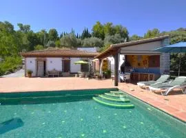 Idyllic Andalusian villa with private pool & stunning views