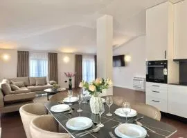Sunny Bay Apartments