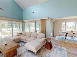 The Plantations --- 33670 Stratford Rd Unit 6, хотел в Луис