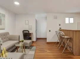 Aria Living 201 - Where Design and Location Shine