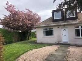 Stag's View Lodge, hotel sa Edinburgh